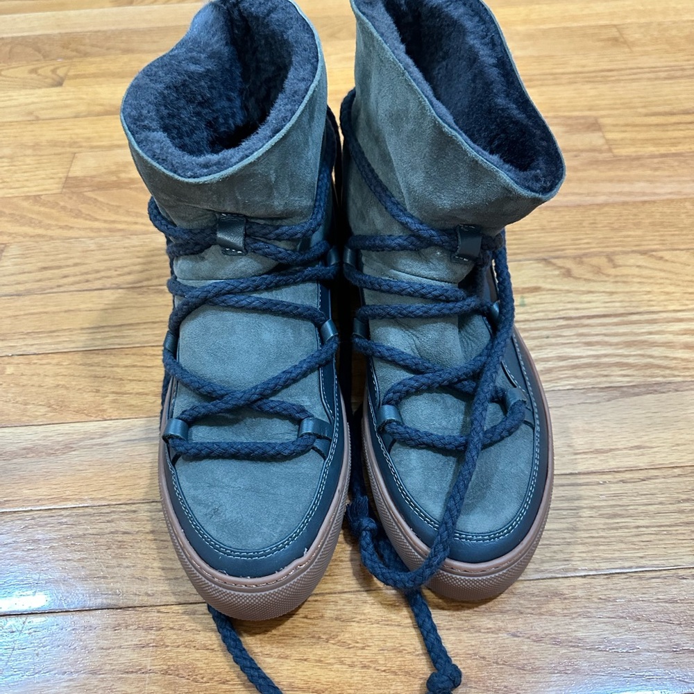 COPY - New without tag.  Never worn before.